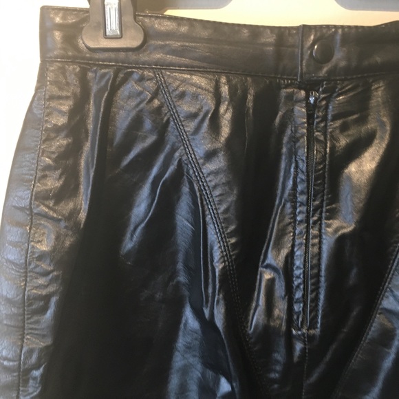 Preview size 10 mid length leather skirt. - Picture 12 of 16